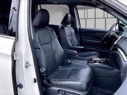 Used 2018 Honda Pilot Elite image 7