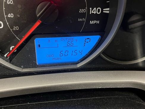 Used 2016 Toyota RAV4 LE image 9