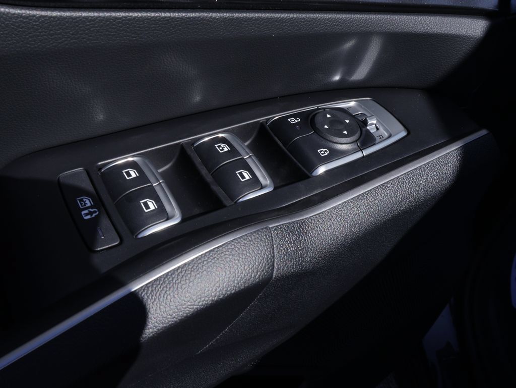 New 2026 Kia Sorento LX FWD image 24