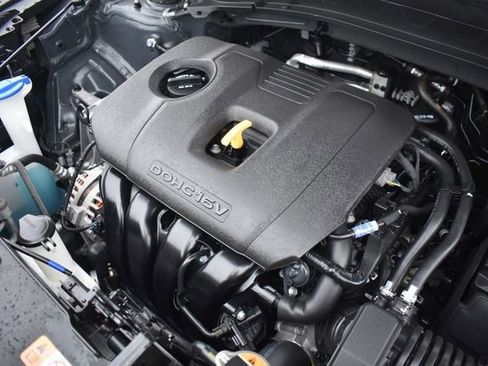 New 2026 Kia Seltos S FWD image 32