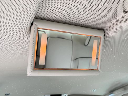 Used 2019 Rolls-Royce Phantom Sedan RWD image 61