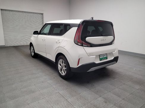 Used 2023 Kia Soul LX w/ LX Technology Package image 5