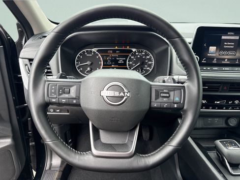 Used 2026 Nissan Rogue SV AWD/4WD image 12