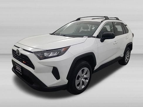 Used 2021 Toyota RAV4 LE FWD image 9