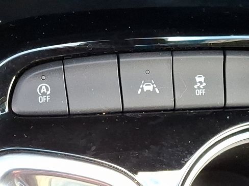 Used 2023 Buick Encore GX Select image 25