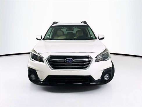 Used 2019 Subaru Outback 2.5i Premium image 5