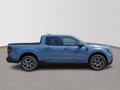 Certified 2025 Ford Maverick Lariat w/ 4K Tow Package AWD/4WD image 7