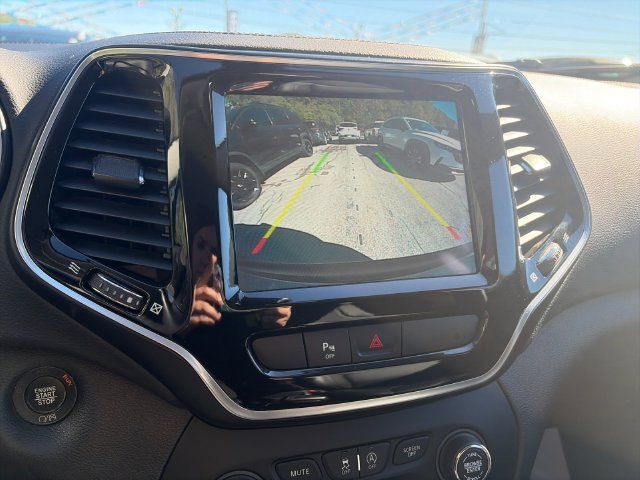 Used 2020 Jeep Cherokee Limited AWD/4WD image 24