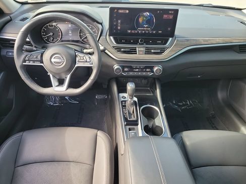 Used 2024 Nissan Altima 2.5 SL FWD image 29