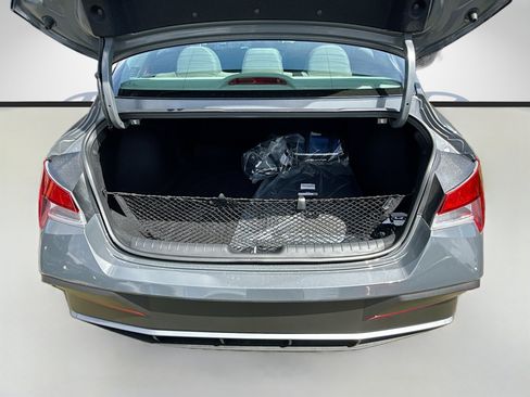 New 2026 Hyundai Elantra Sport FWD image 18