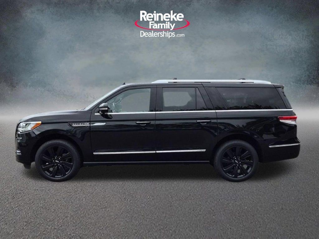 Used 2023 Lincoln Navigator L Reserve w/ Equipment Group 201A AWD/4WD image 10