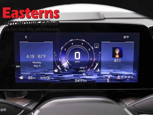 Used 2025 Chevrolet Suburban Z71 AWD/4WD image 12