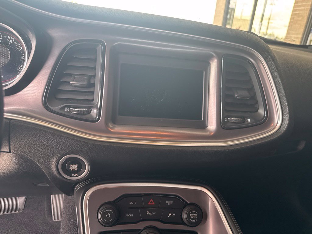 Used 2022 Dodge Challenger GT RWD image 11
