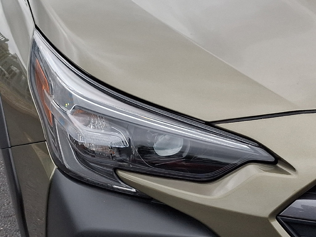 Used 2025 Subaru Outback Premium AWD/4WD image 9