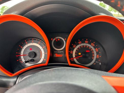 Used 2015 Scion tC FWD image 13