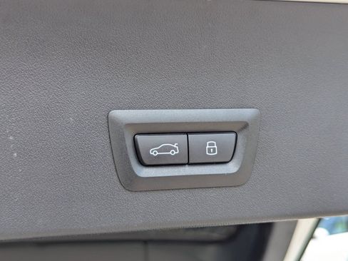 Used 2025 BMW X3 xDrive30i AWD/4WD image 11