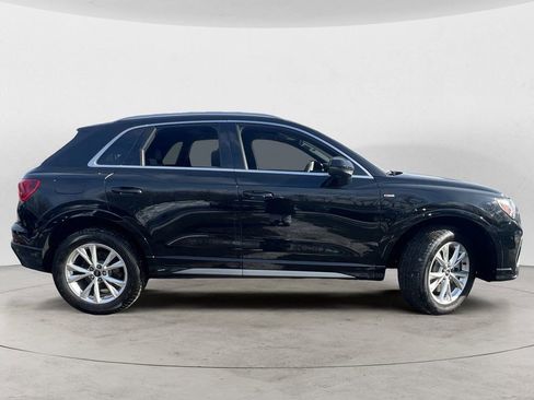 Used 2025 Audi Q3 2.0T Premium AWD/4WD image 2