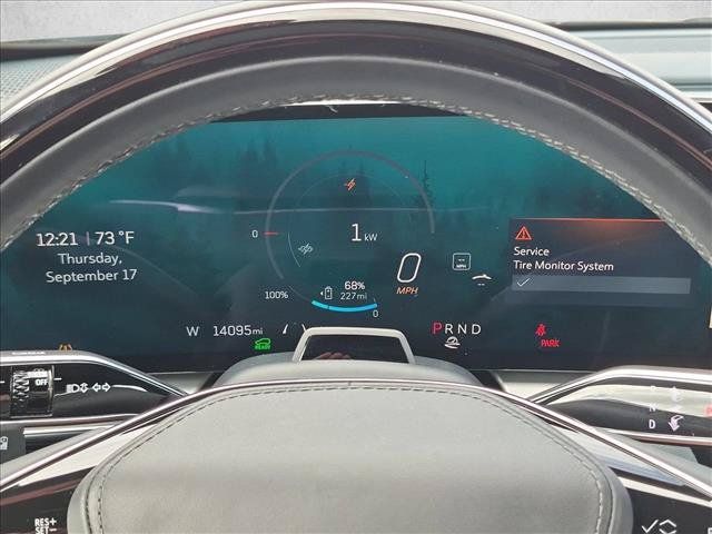 Used 2025 Cadillac Lyriq Luxury w/ Nappa Leather Package RWD image 11