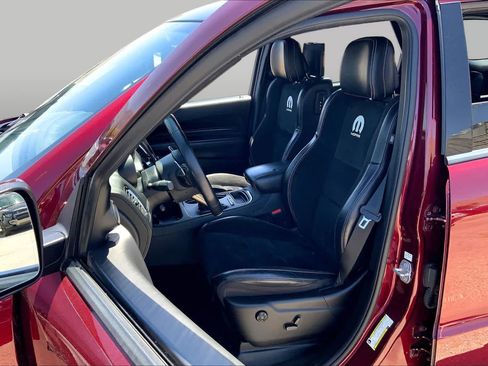 Used 2018 Dodge Durango SRT w/ SRT Interior Appearance Group AWD/4WD image 7