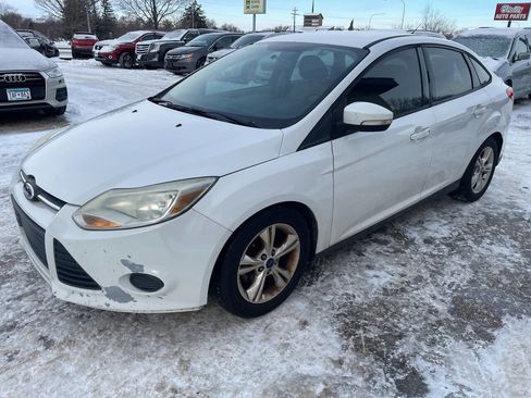 Used 2014 Ford Focus SE image 4