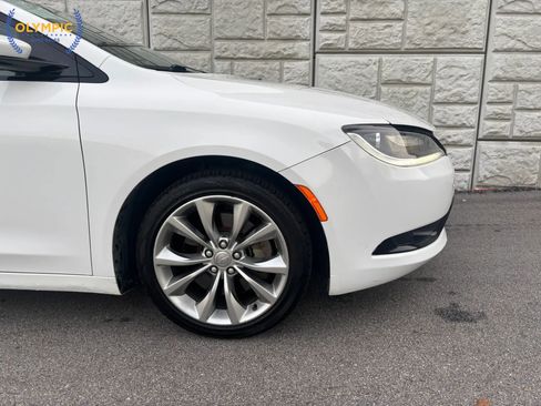 Used 2015 Chrysler 200 S image 11