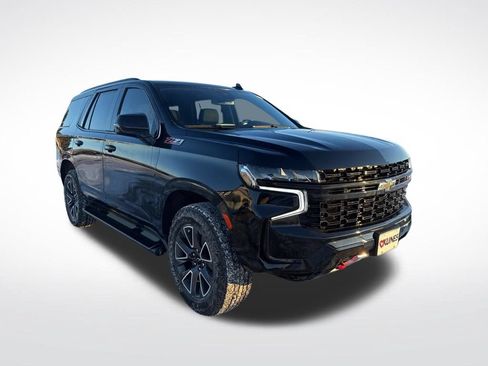 Used 2024 Chevrolet Tahoe Z71 w/ Luxury Package AWD/4WD image 4