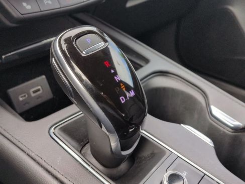 Used 2020 Cadillac XT4 Premium Luxury w/ Cold Weather Package FWD image 30