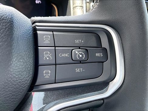 Used 2024 Jeep Wagoneer 2WD w/ Convenience Group I image 13