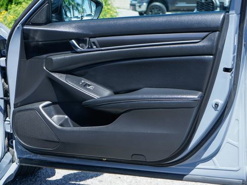 Used 2021 Honda Accord Sport image 38