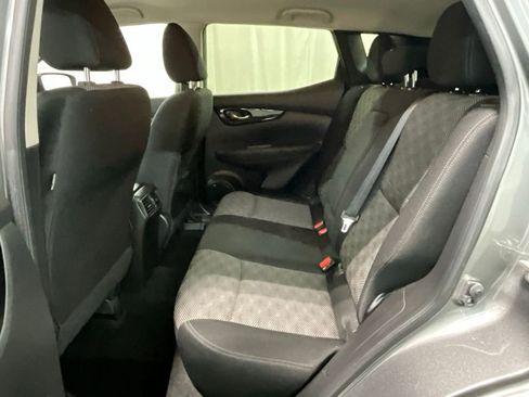 Used 2018 Nissan Rogue Sport SV w/ SV All-Weather Package image 21