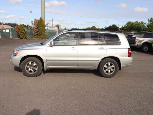 Used 2006 Toyota Highlander 2WD V6 image 8