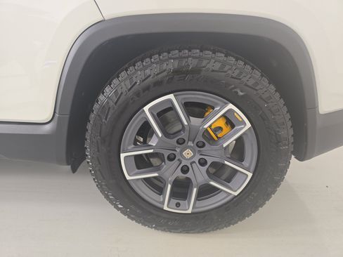 Used 2024 Rivian R1T Adventure AWD/4WD image 10