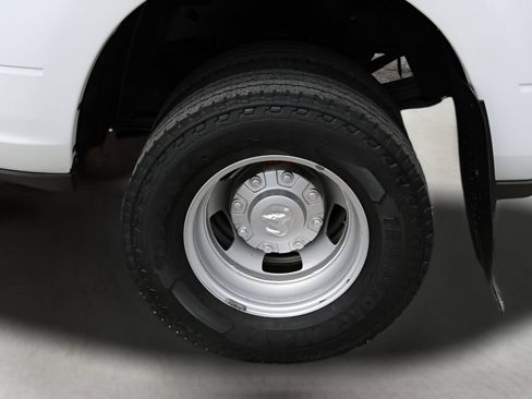 Used 2024 RAM 3500 Tradesman AWD/4WD image 9