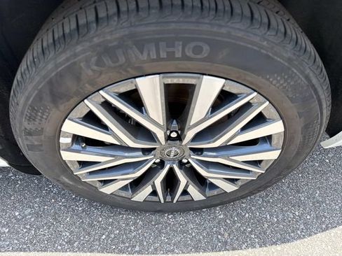 Used 2025 Nissan Altima 2.5 SV AWD/4WD image 31