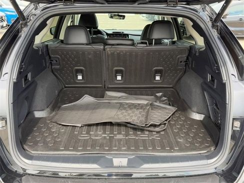 Used 2022 Subaru Outback Limited image 4