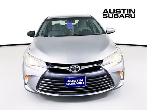 Used 2016 Toyota Camry LE image 2