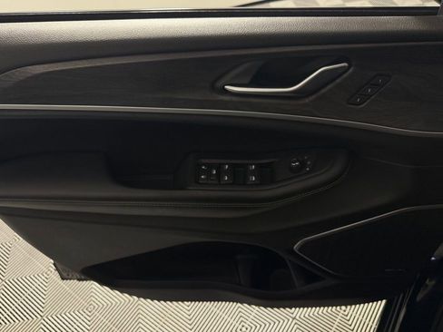 Used 2023 Jeep Grand Cherokee 4WD 4xe w/ Luxury Tech Group II image 25