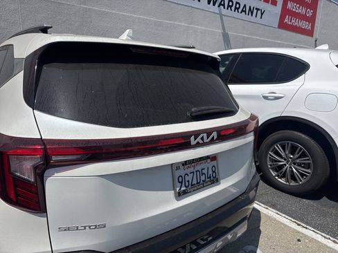 Used 2024 Kia Seltos S FWD image 4