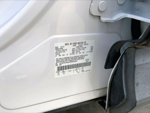 Used 2016 Ford Edge Titanium w/ Equipment Group 301A FWD image 32