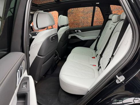 Used 2026 BMW X5 xDrive40i w/ M Sport Package AWD/4WD image 24