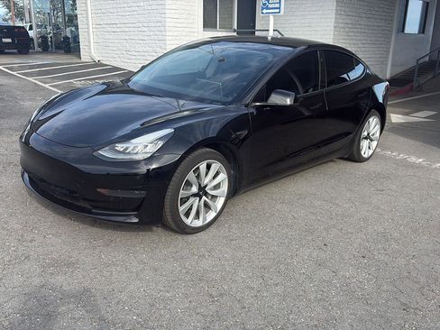 Used 2020 Tesla Model 3 Standard Range image 7