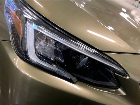 Used 2020 Subaru Outback Premium image 25