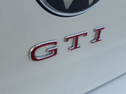 New 2026 Volkswagen GTI SE image 6