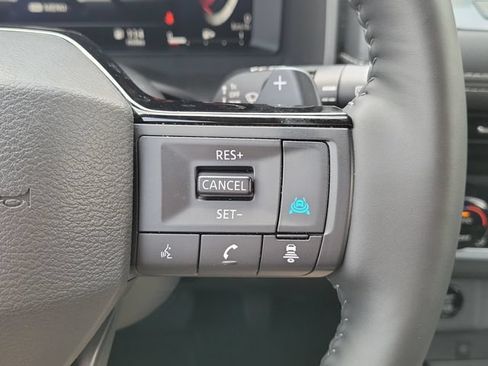 Certified 2025 Nissan Rogue SL w/ SL Premium Package FWD image 28