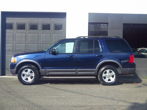 Used 2003 Ford Explorer Sport XLT image 2