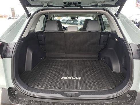 Used 2023 Toyota RAV4 XLE Premium image 7