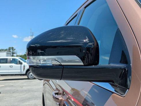 New 2026 Lincoln Navigator Black Label AWD/4WD image 12