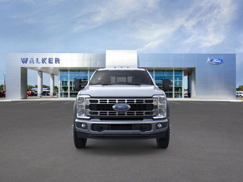 New 2026 Ford F450 XL w/ XL Chrome Package RWD image 6