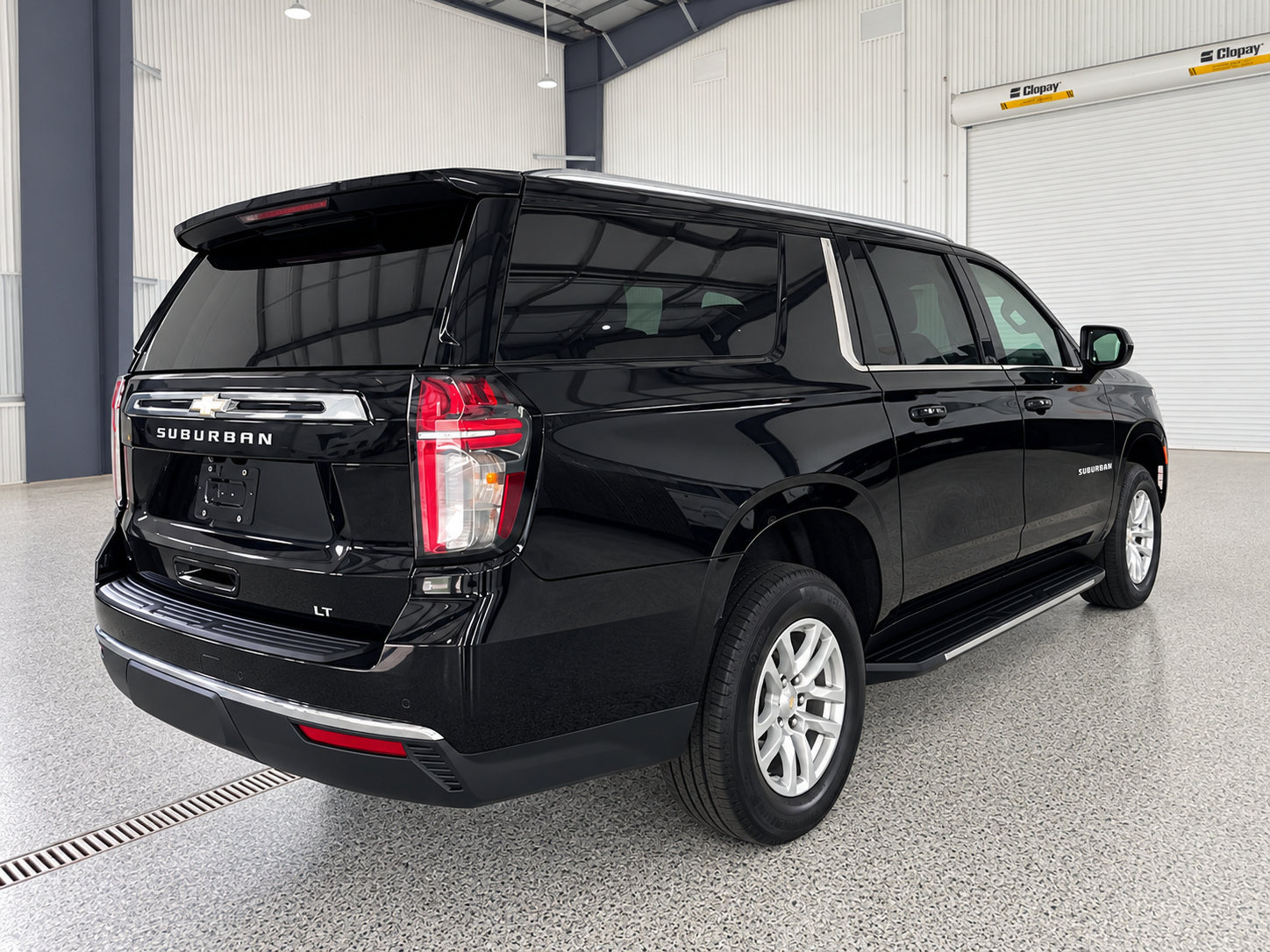 Used 2024 Chevrolet Suburban LT AWD/4WD image 6