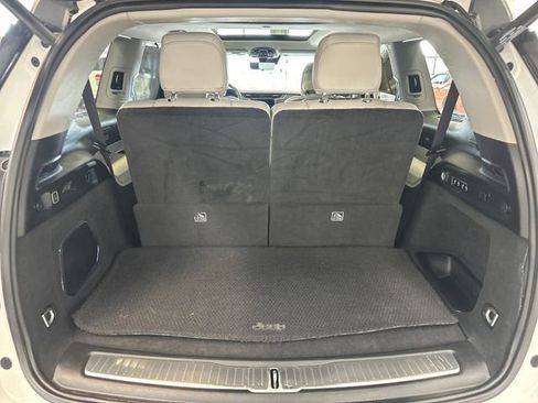 Used 2023 Jeep Grand Cherokee L Summit w/ Advanced Protech Group IV AWD/4WD image 8